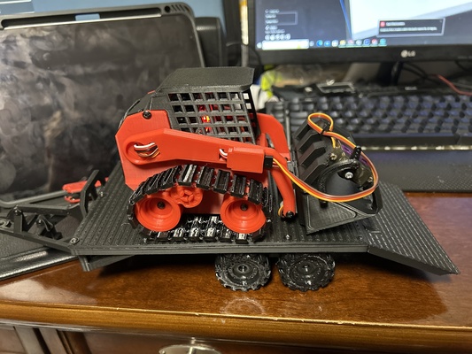 mini skiddi chain drive remixed by mud hobby & diy robotics 3d print model - Mito3D