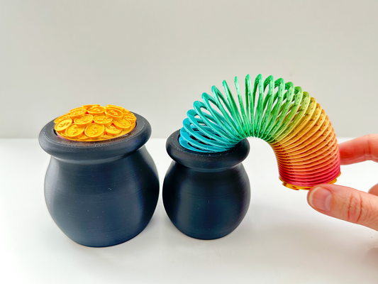 pot of or slinky 2 tailles by 3dpmom jouets jeux st patrick's day saint patrick irlandais agiter jouet agitation printemps étendue amusement chance bonne arc ciel 3d print model - Mito3D