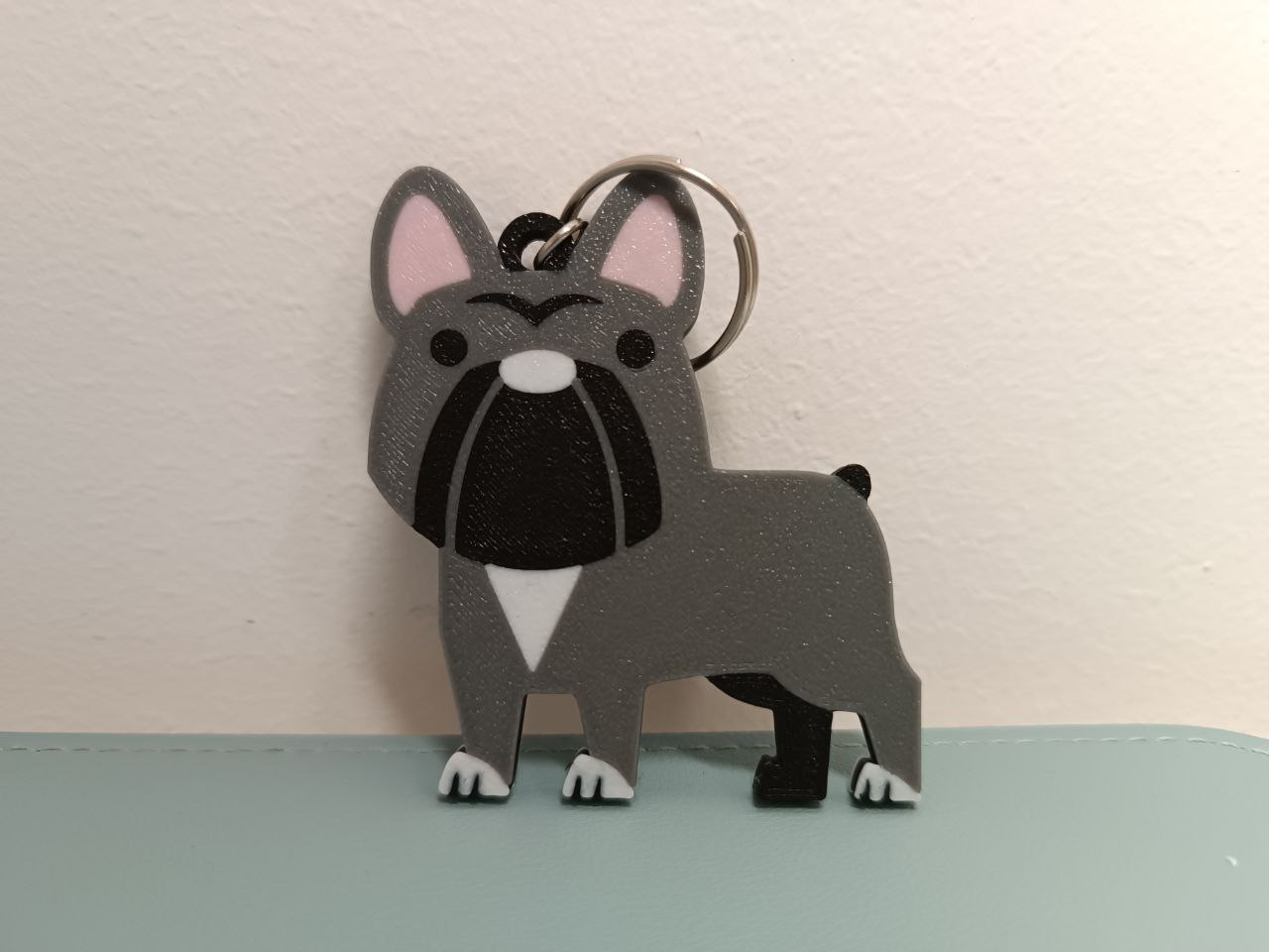 francese bulldog portachiavi by valeria momo mattia arte 2d cucciolo fantoccio cane amato cantare woff bau 3D print model - Mito3D