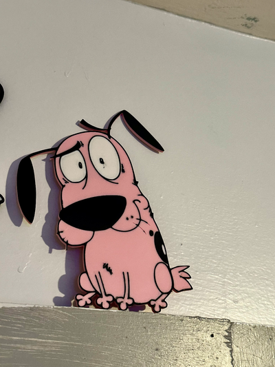 courage lâche chien 2d mur art by libération flotte dessin animé réseau tv nostalgie décor jeu chambre 3d print model - Mito3D