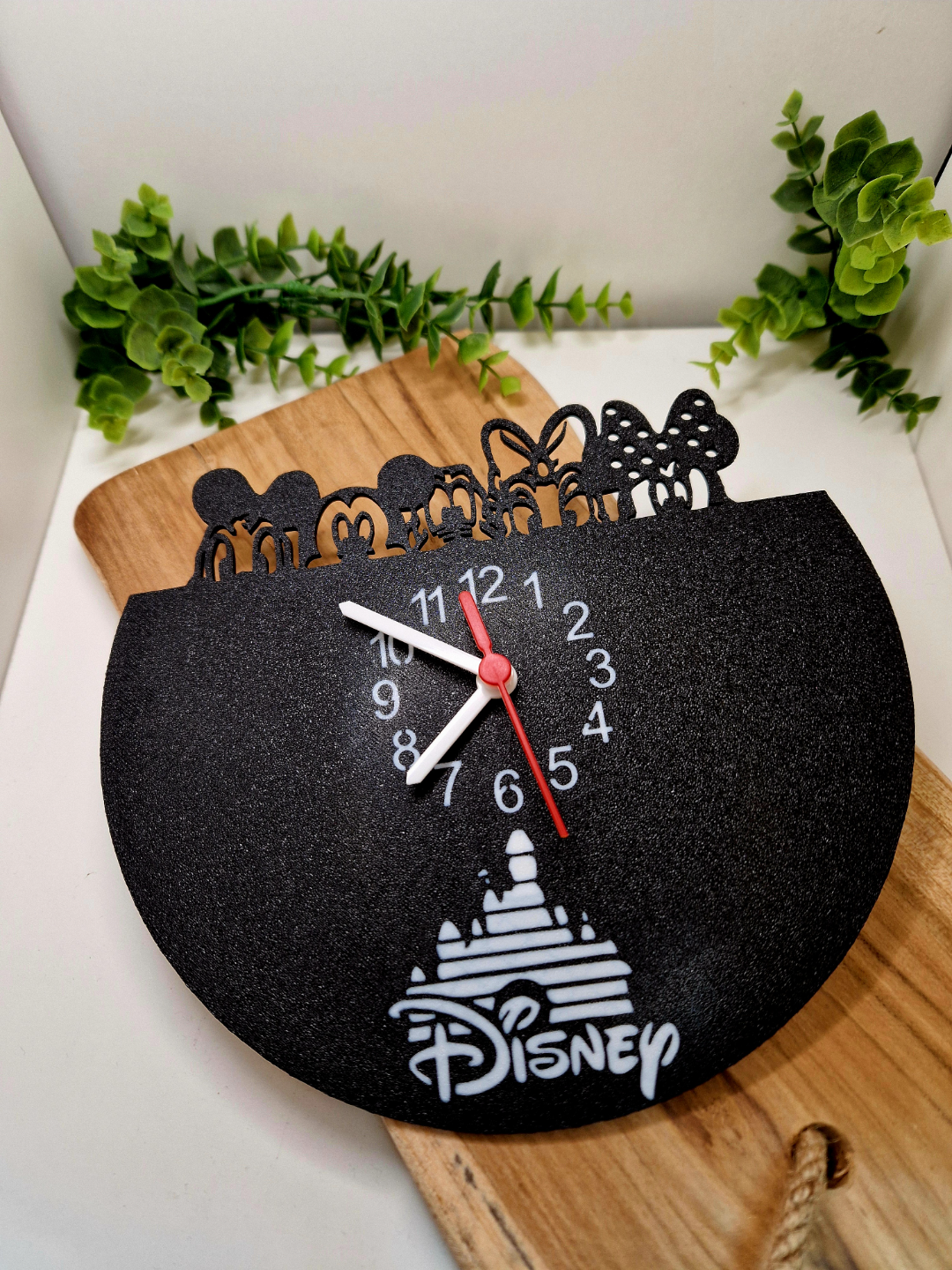 horloge murale disney conception by bastelstuebchen123 art modèles mickey minnie donald maladroit château l'horloge 3D print model - Mito3D