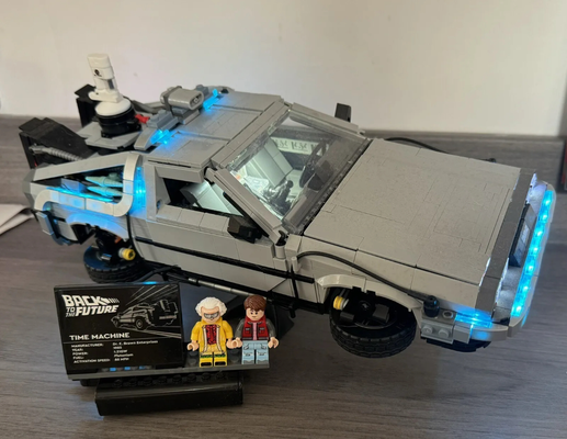 delorean stand brick model 10300 by jonlc25 toys & games 3d print model - Mito3D