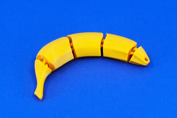 articulated banana by sakul toys & games fruit flexibel flexi print in place 3d print model - Mito3D