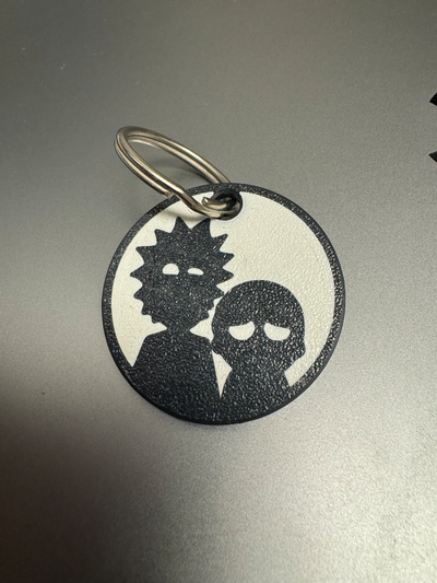 meule morty porte clés by elikoll art 2d clé noir blanc logo image ombre fou 3d print model - Mito3D