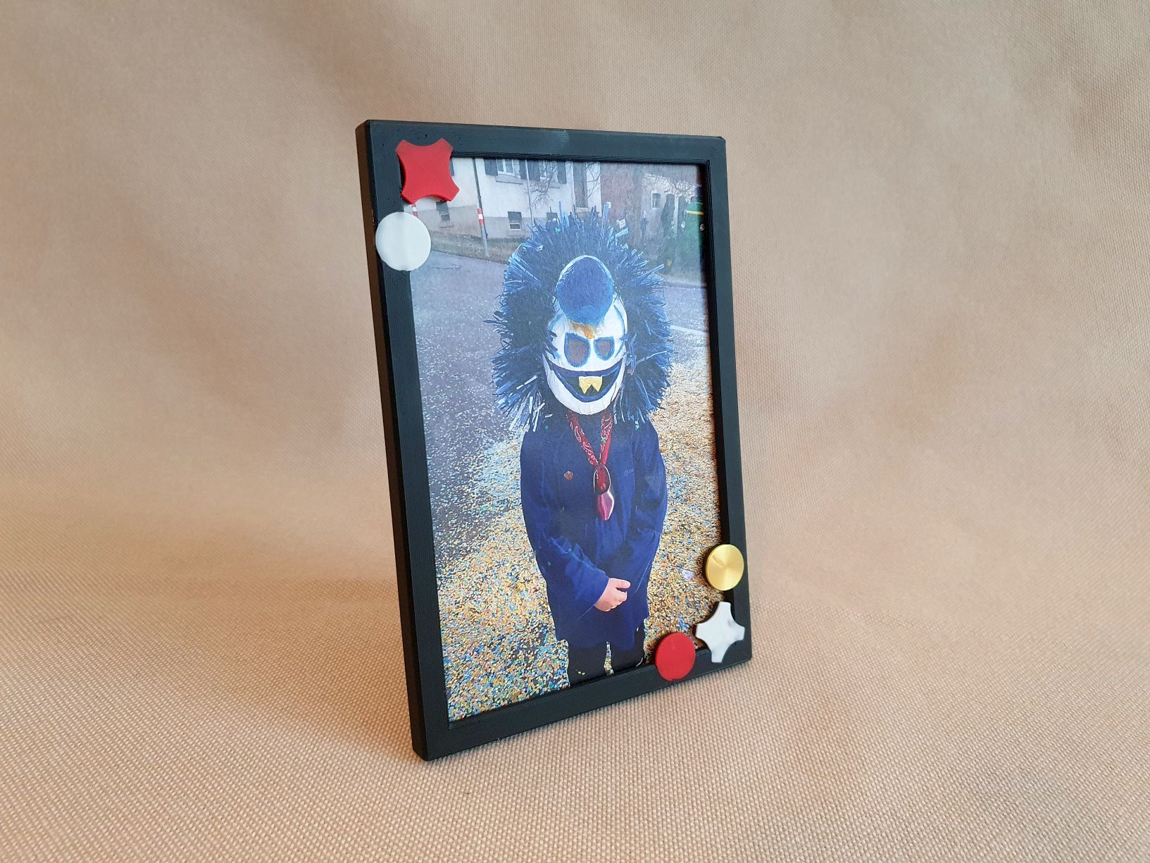 fasnachtsbilderrahmen carneval picture frame by doclex art models image carnival fasnacht 3D print model - Mito3D