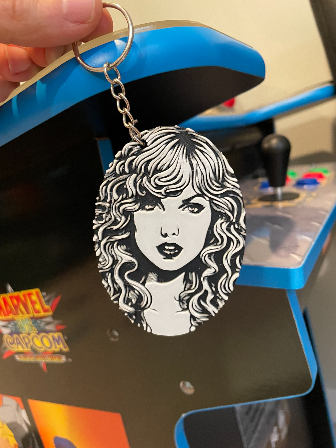 taylor schnell schlüsselbund geschenk idee mehrfarbig by 3d druckt woche mode modelle schlüssel kette halskette niedlich pop star sänger tochter super bowl ams hutschmiede farbton schmiede 3D print model - Mito3D