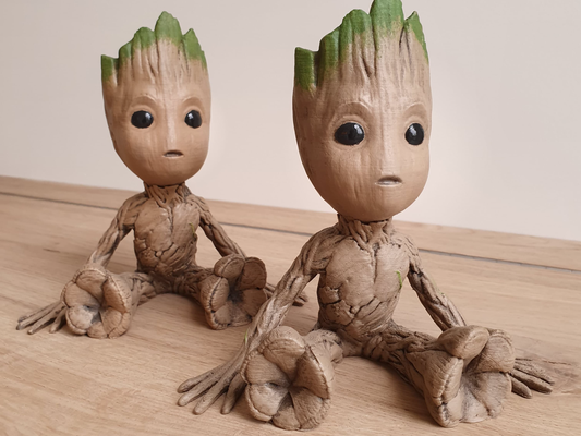 bambino groot remixato by sabredesign arte sculture baby groot meraviglia figura scultura decorazione pittura guardiani galassia iamgroot i fumetti comic azione giocattoli giocattolo ragazzi ragazzo comico signore delle stelle 3d print model - Mito3D