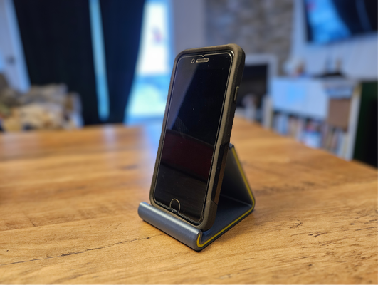 triangle phone stand - ps2 by catherine doucet household office phonestand holder 3d print model - Mito3D