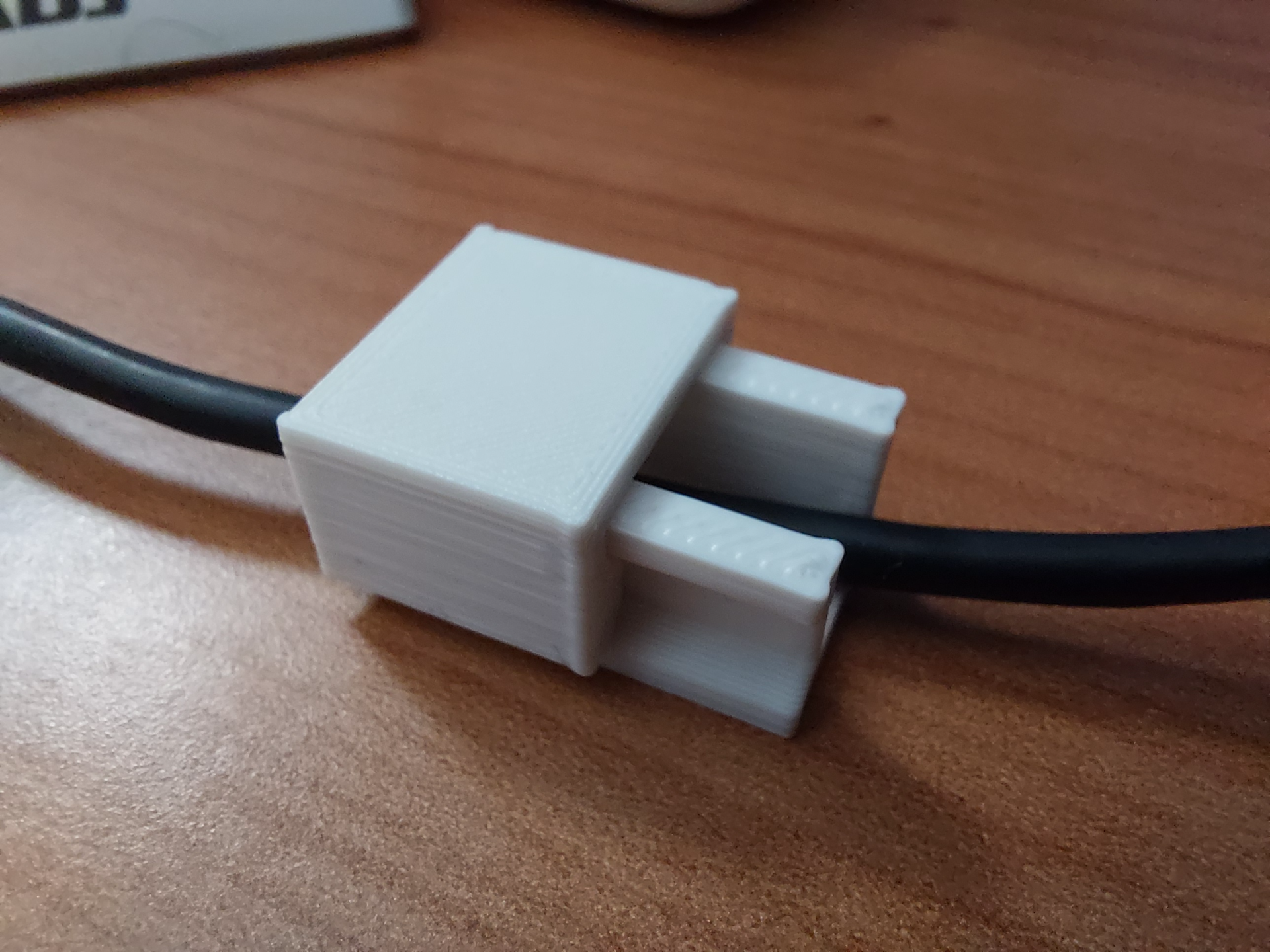 kabel drüse by giu casale95 werkzeuge veranstalter werkzeug camble mauer montieren halter unterstützung 3D print model - Mito3D