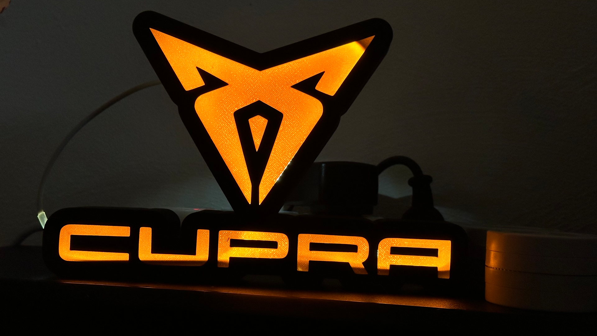 cupra lightbox by nirmata art signs & logos logo car sportcar lightning light box leuchte lighting auto sportauto automobil 3D print model - Mito3D