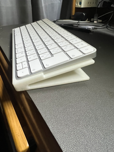 soporte teclado mágico mac by hideki casa oficina 3d print model - Mito3D