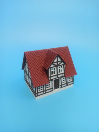 half timbered casa bavarese by ascia stampa miniature architettura assemblaggio fai modello edificio casa kit città treno h0scale trainbuilding 3d print model - Mito3D