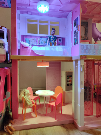 lámpara barbie casa by 3d print bunker juguetes juegos accesorio accesorios led ligero 3d print model - Mito3D