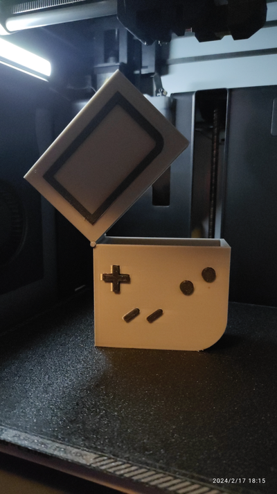 container game boy klassisch stil by mgs 3d werkzeuge veranstalter spiele spiel zubehörteil verhalten grad schwarz 3d print model - Mito3D