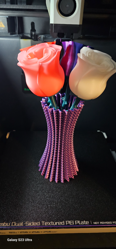 elegante florero by divinidad generativo 3d modelo my 3d print model - Mito3D