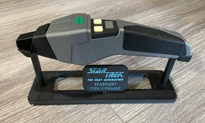 stella trekking tng 39 testa cobra phaser in piedi remixato by sig scott oggetti scena cosplay replica arma 3d print model - Mito3D