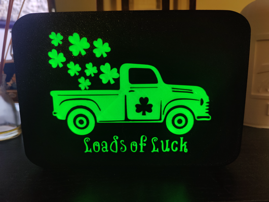 carichi of fortuna luce scatola pannello by zio joeys creazioni domestico arredamento lightbox st patricks giorno raccogliere camion trifoglio santo intercambiabile magnete 3d print model - Mito3D