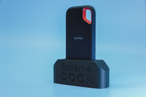 dock sandisk extrem ssd by jonas haushalt büro zubehör zubehörteil bahnhof datensicherung 3d print model - Mito3D