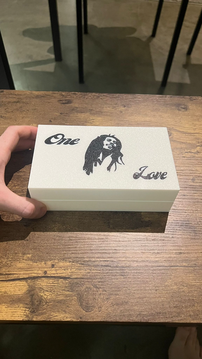 1 amar prumo marley esconder caixa by ritz prints 3d ferramentas organizadores recipiente jarra erva daninha organizador acessórios tupperware 420 ferramenta diversão fácil montagem kit calafrio espaço masculino gopro bobmarley ícone 3d print model - Mito3D