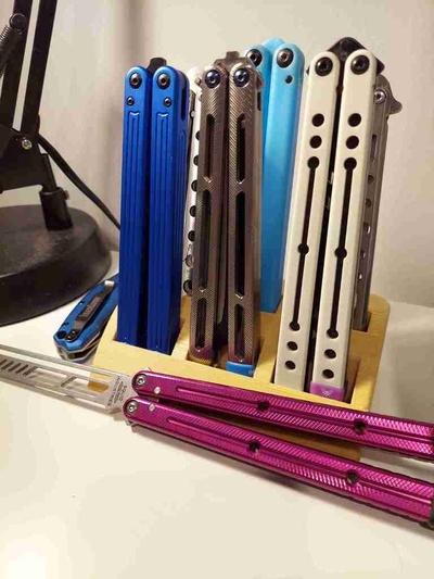 balisong stand display by manifold3d tools thingiverse 3d print model - Mito3D