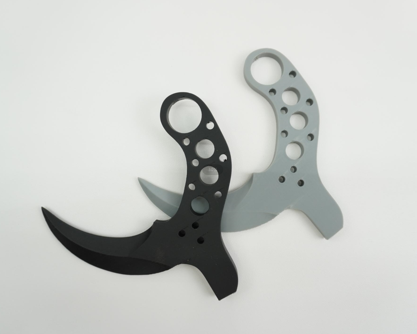 re nascermos karambit by adereços cosplays réplica arma faca renascido 3D print model - Mito3D