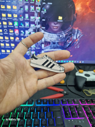 tenis adidas by kriativu 3d yazıcı ölçek modeller 3d print model - Mito3D