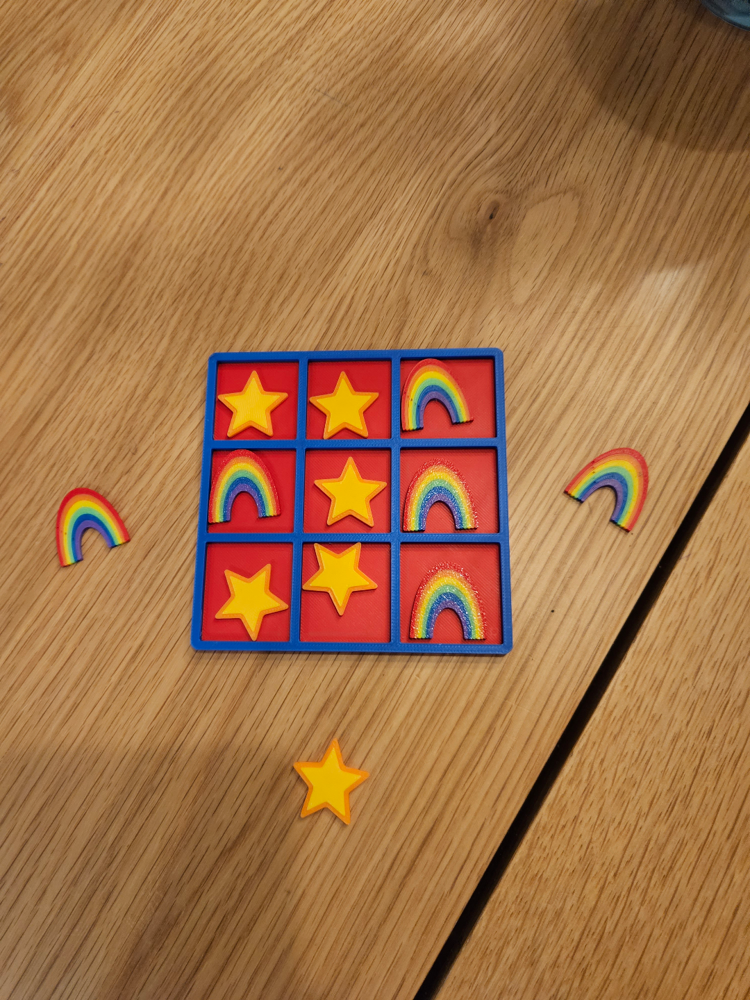 tic tac colina arco iris by lonergan89 juguetes juegos tablero dedo pie estrella juego mesa 3D print model - Mito3D