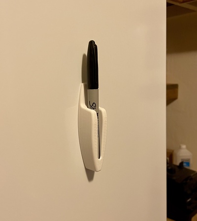 magnétique sharpie titulaire soutien by asiatique créations outils organisateurs marqueur porte magnéticholder réfrigérateur aimant aimants intégrés 3d print model - Mito3D