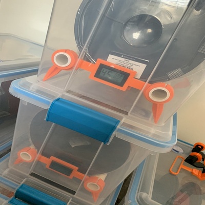 customizável seco caixa carretel suporte umidade sensor by ondrovic 3d impressora acessórios seca porta bobinas filamento thingiverse 3d print model - Mito3D