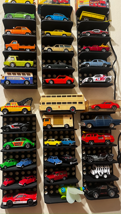 toy-car-wallmount matchbox hotwheels by cmo projekt tools organizers wallmount colletion toys order regal wandhaltzerung 3d print model - Mito3D