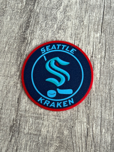 seattle kraken nhl hokey özel logo bardak altlıkları by kanca sanat işaretler logolar spor dalları altlığı oilers el ilanları şeytanlar penguenler kırmızı kanatlar kanadalılar akçaağaç yapraklar franchise pasifik bölünme krallar köpekbalıkları canucks alevler 3d print model - Mito3D