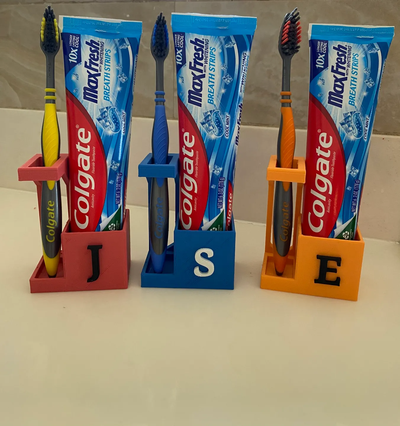 personalizado cepillo dientes soporte by halcón rojo casa modelos baño diente higienico niños 3d print model - Mito3D