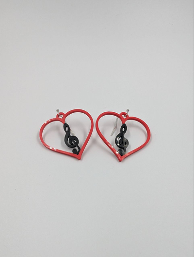 treble clef heart earring by despacho3d fashion earrings red pendiente clave sol de 3d print model - Mito3D