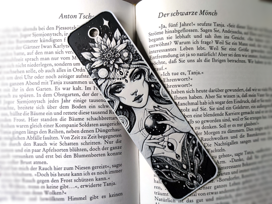 hueforge - bookmark fantasy crystal princess 3colors by skullkitten art 2d hue forge black white fairy fast print 3d print model - Mito3D