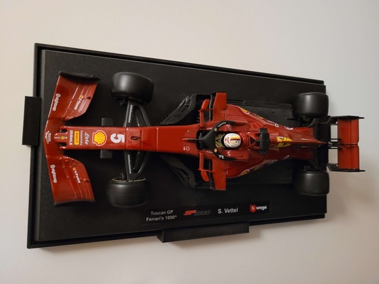 barboteur 1 18 échelle f1 voiture mur monter by aonarcan loisir diy véhicules montage mural formula1 chose universelle modélisateur moulée pression f1racecar voitures modèles 3d print model - Mito3D