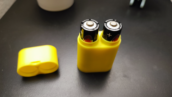 reise aa batterie halter unterstützung neu gemischt by altersspom werkzeuge veranstalter 3d print model - Mito3D