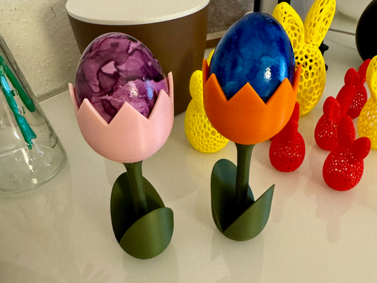 tulpe ostern tabelle dekoration tasse by gewöhnt haushalt feierlichkeiten osterdekoration tischdekoration kleben einfach tulpe blume blume eierbecher ostern oster dekorations deko 3d print model - Mito3D