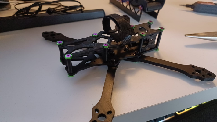 apex 5 frame pla-cf remixed by frankjlab hobby & diy rc apex5 drone accesories accessories fpv 3d print model - Mito3D