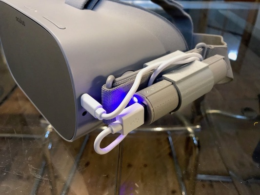 oculus go varta powerpack holder by marcel x toys & games 3d print model - Mito3D