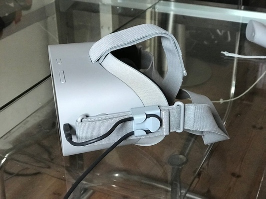 oculus go cable strain relief by marcel x toys & games 3d print model - Mito3D