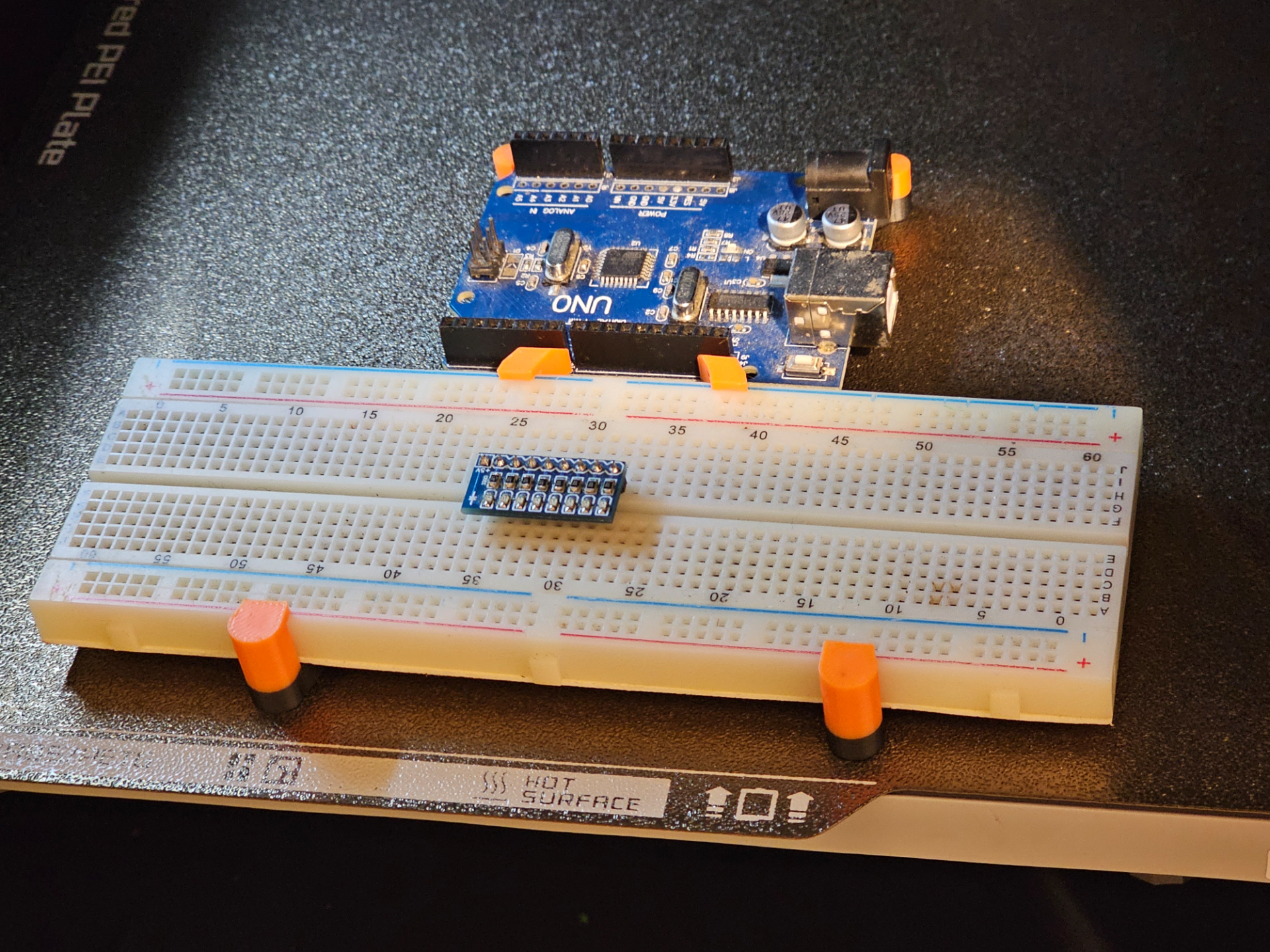 arduino uno breadboard holder remixed by pixel to prototype - josh tools gadgets 3D print model - Mito3D