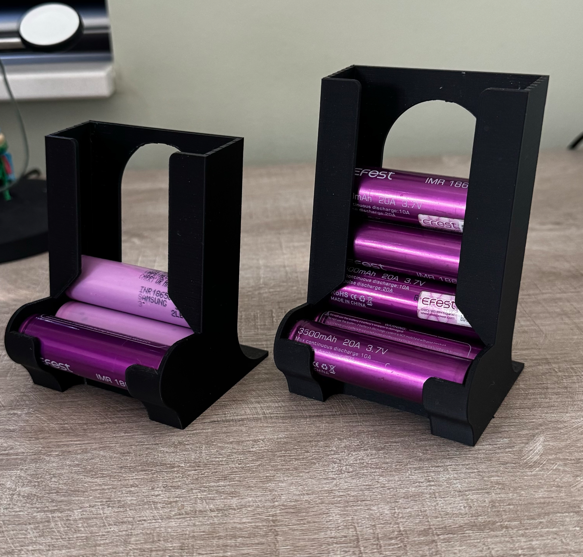 simple 18650 battery holder by teedeebee hobby & diy electronics batteryholder 3D print model - Mito3D