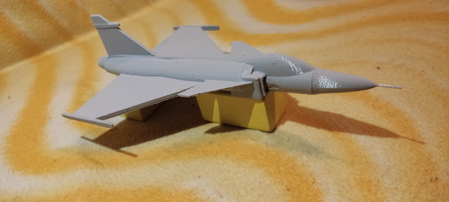 saab jas 39 grippe impression in endroit by rhizbar loisir diy véhicules combattant avion chasse jet armée l'air 3d print model - Mito3D