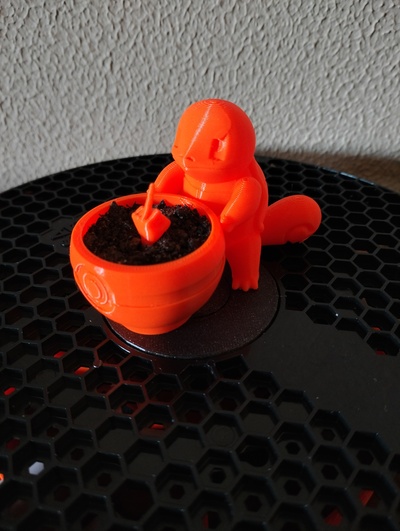 esquilo plantador remixado by braga3dprint casa jardim pokémon suculento suculenta 3d print model - Mito3D
