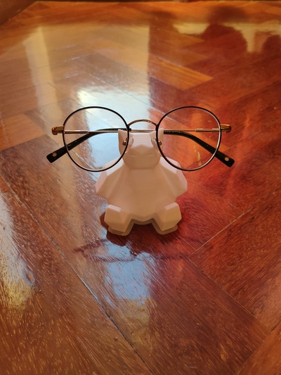 low-poly snorlax glasses holder remixed by braga3dprint art models 3d print model - Mito3D