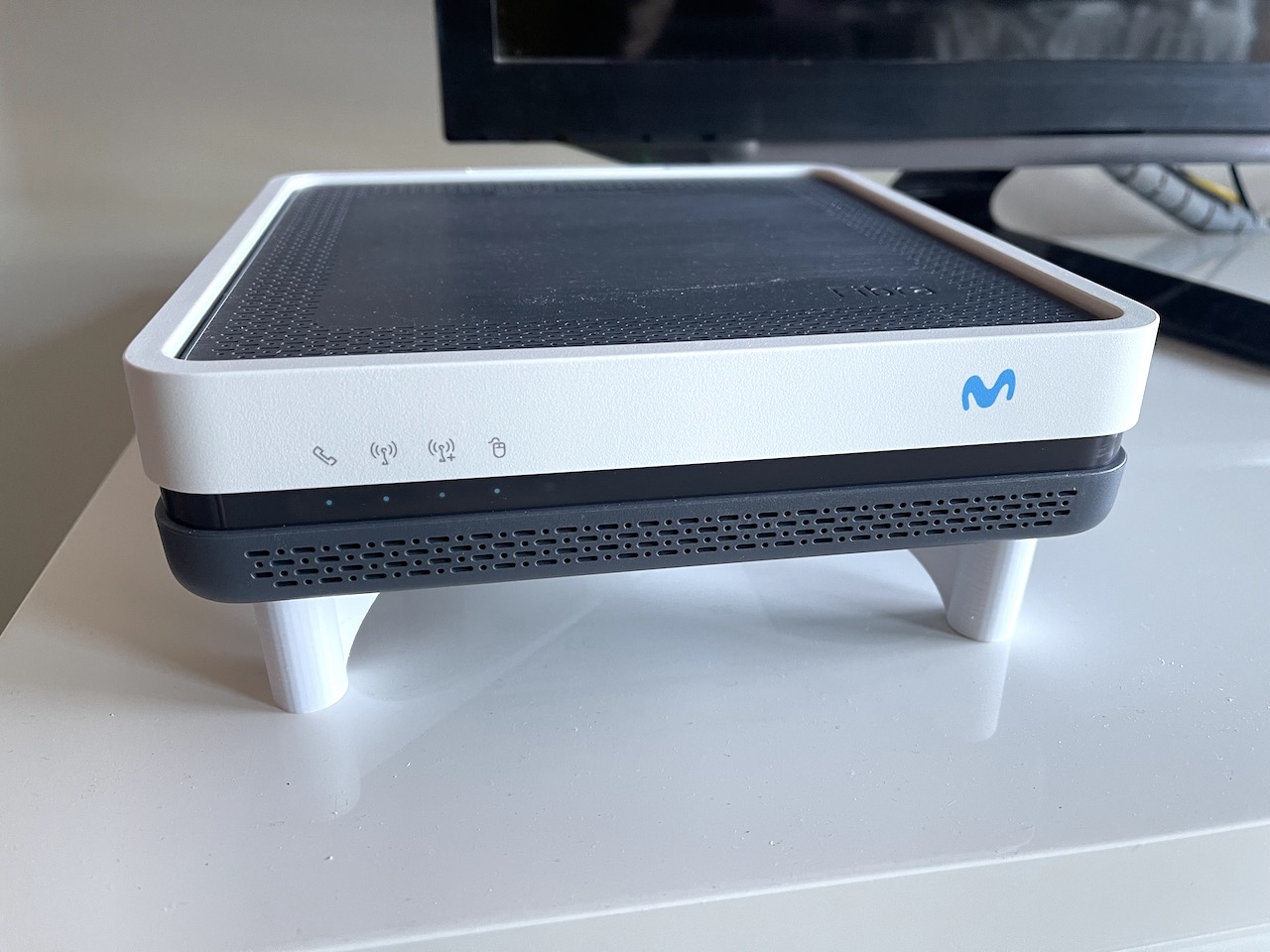 soporte router movistar by natamaker household office fibramovistar 3D print model - Mito3D