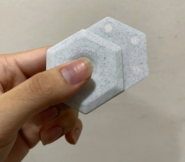 agitarse juguete magnético hexagonal clicky pegamento necesario by hongg juguetes juegos satisfactorio imán dedo entretenimiento oficina hexágono giratorio clic táctil divertido juego hogar casa imanes integrados realimentación escritorio edc 3D print model - Mito3D