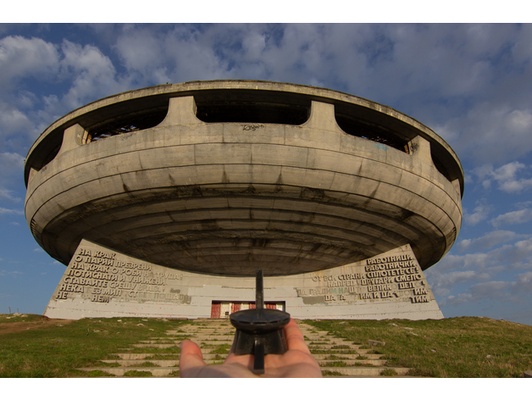 buzludzha monument neu gemischt by 3djupp miniaturen architektur sicht beton bulgarien gebäude busludscha brutalismus kommunismus riese sowjet kuppel ufo 3d print model - Mito3D