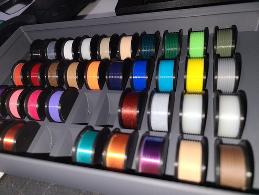 gridfinity 40x mini carrete muestra tela rollos remezclado by alce estupido 3d impresora accesorios carretes colores 3d print model - Mito3D
