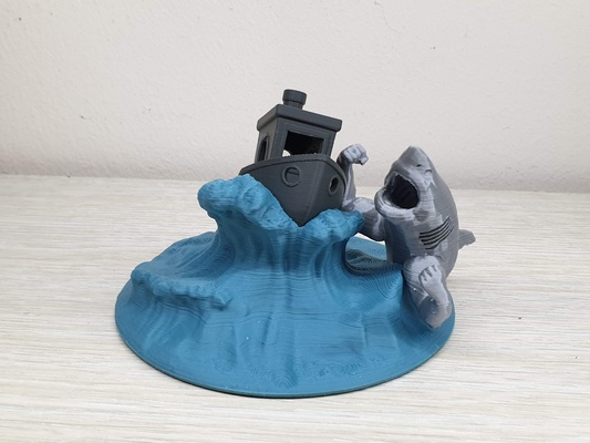 banquillo plata tiburón by 3dprintbeginner miniaturas 3dbenchy thingiverse ataque 3d print model - Mito3D